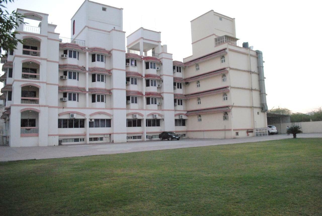 Geetco Hotel Jalor Kültér fotó