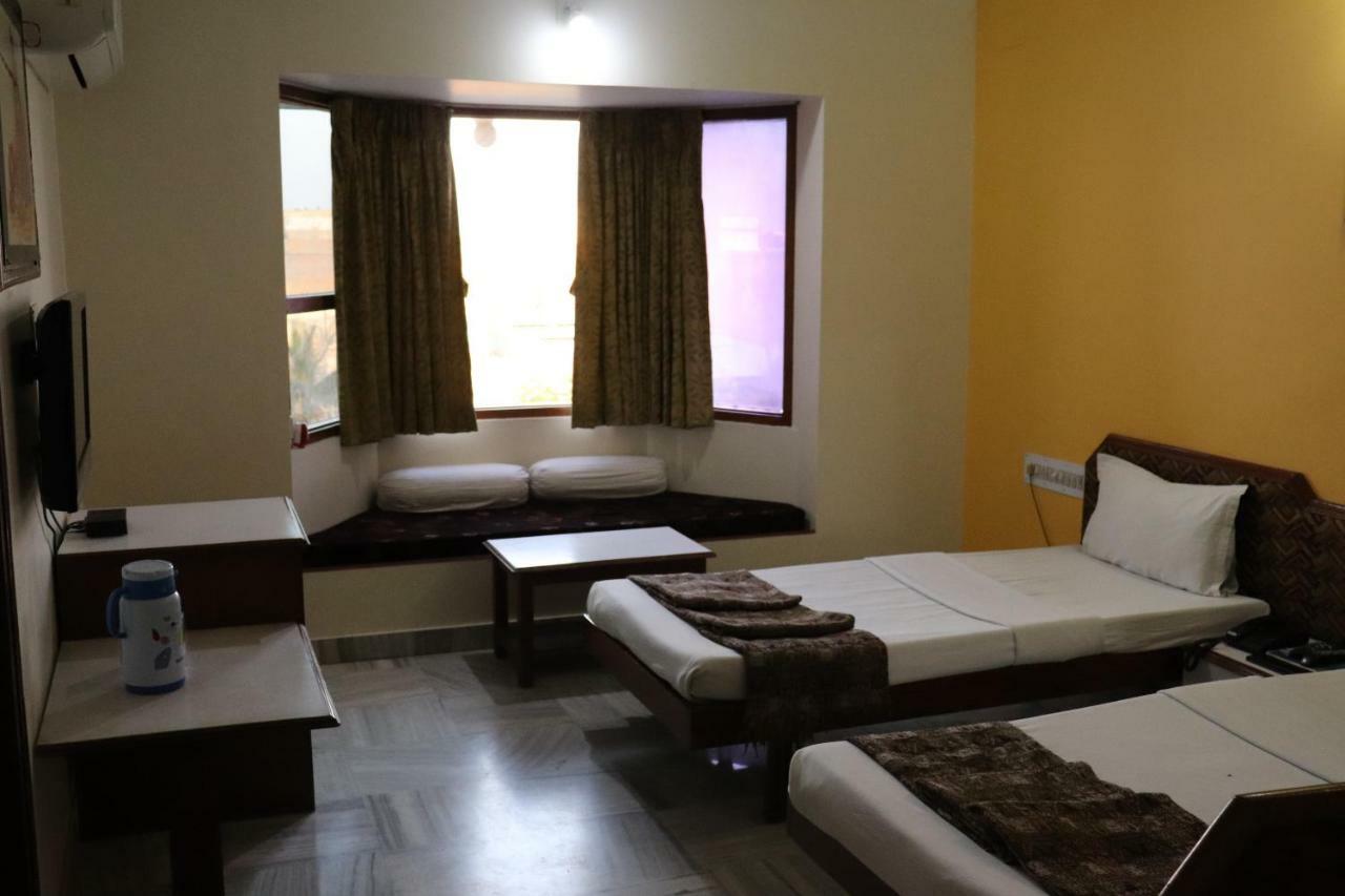 Geetco Hotel Jalor Kültér fotó