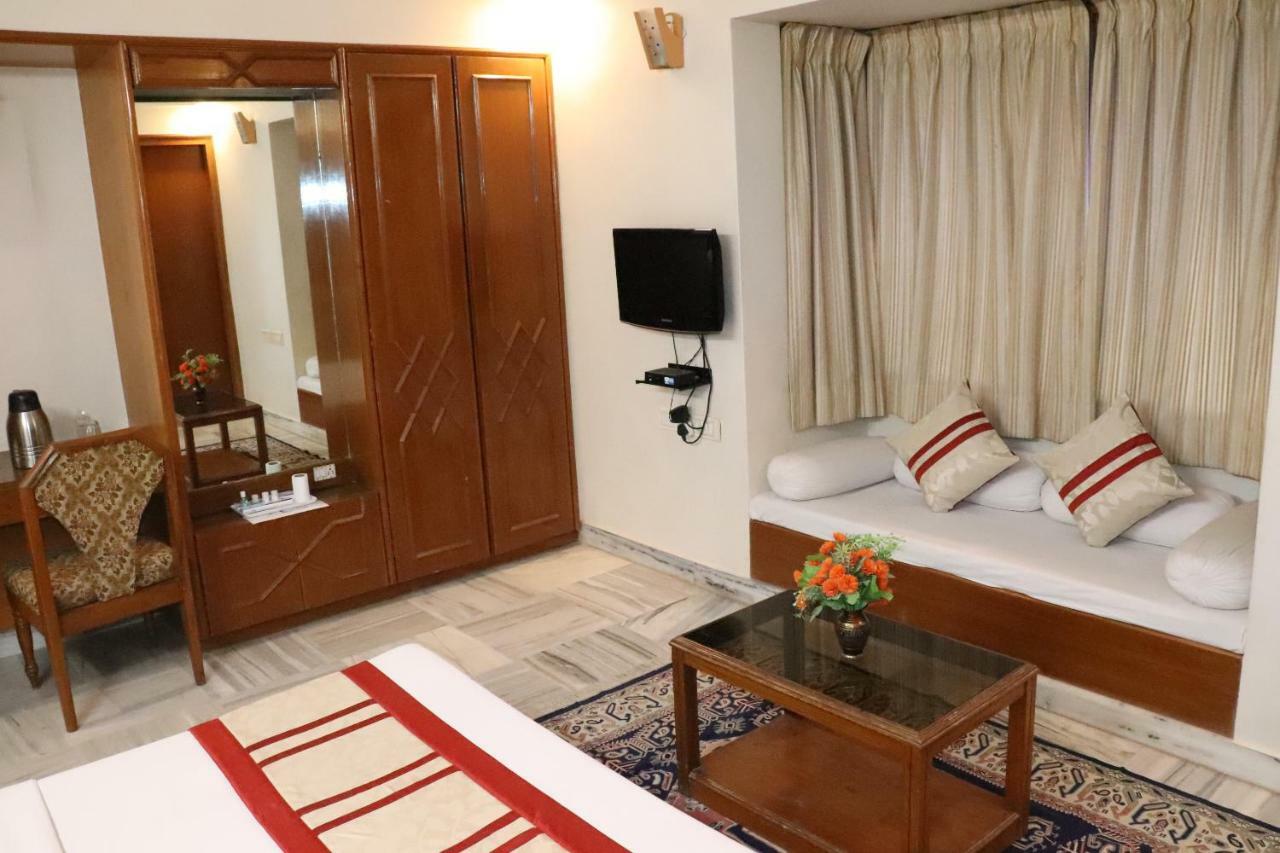 Geetco Hotel Jalor Kültér fotó